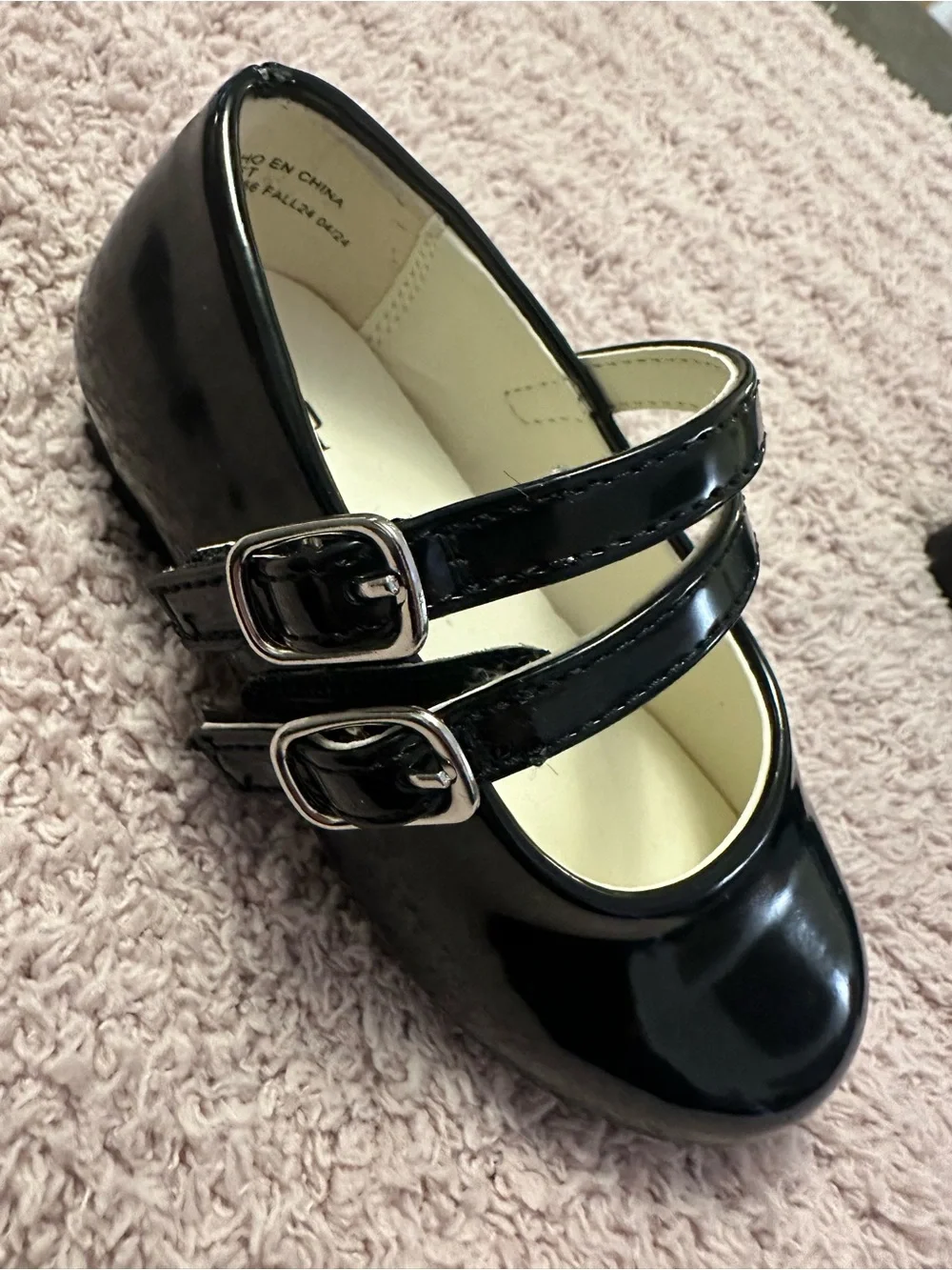🖤 Baby Gap Black Patent Mary Jane Shoes Girls Size 5